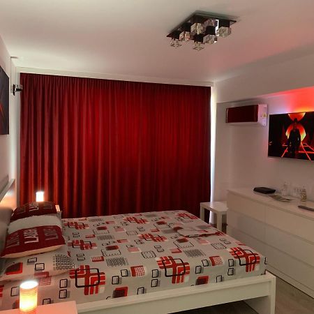Mery Apartment Galaţi Buitenkant foto